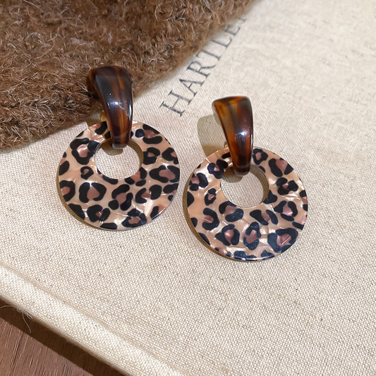 Acrylic Leopard Print Circle Drop Earrings – Retro Light Luxury