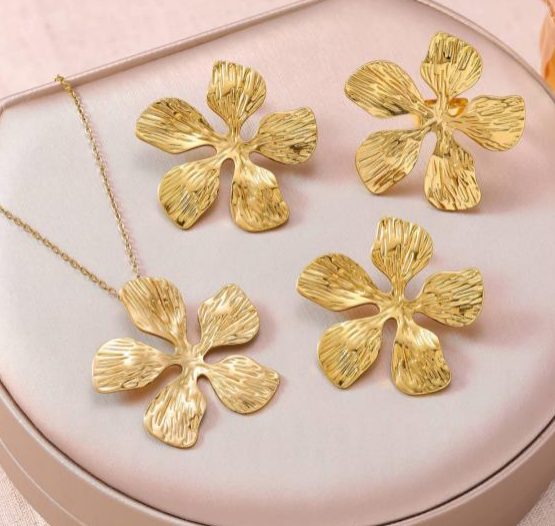 Gold Textured Flower Necklace & Earrings Set – Oversized Petal Stainless Steel Jewelry