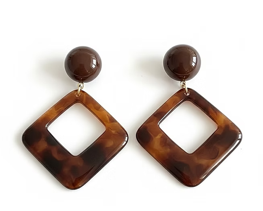 Brown Tortoiseshell Resin Diamond Drop Earrings – Gold Plated