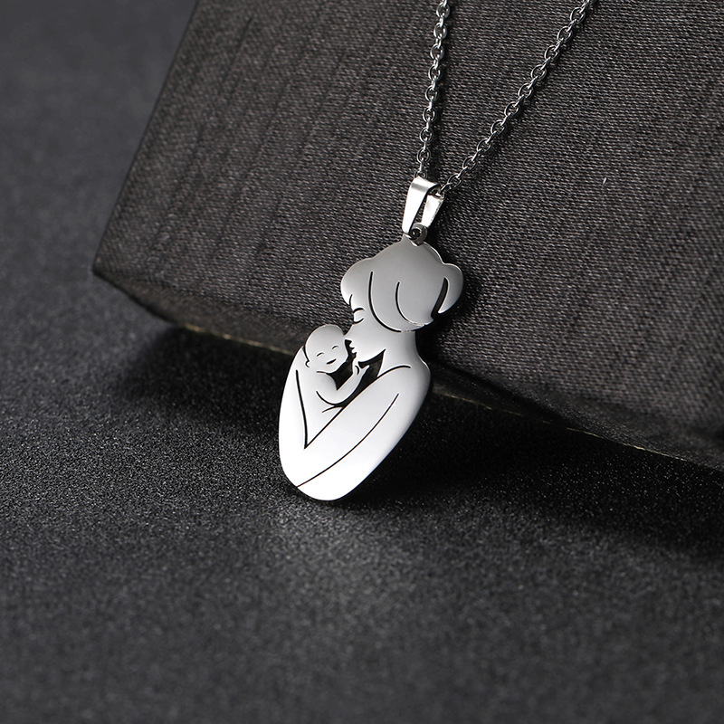Mom Embrace Pendant Necklace – 18K Gold Plated Stainless Steel