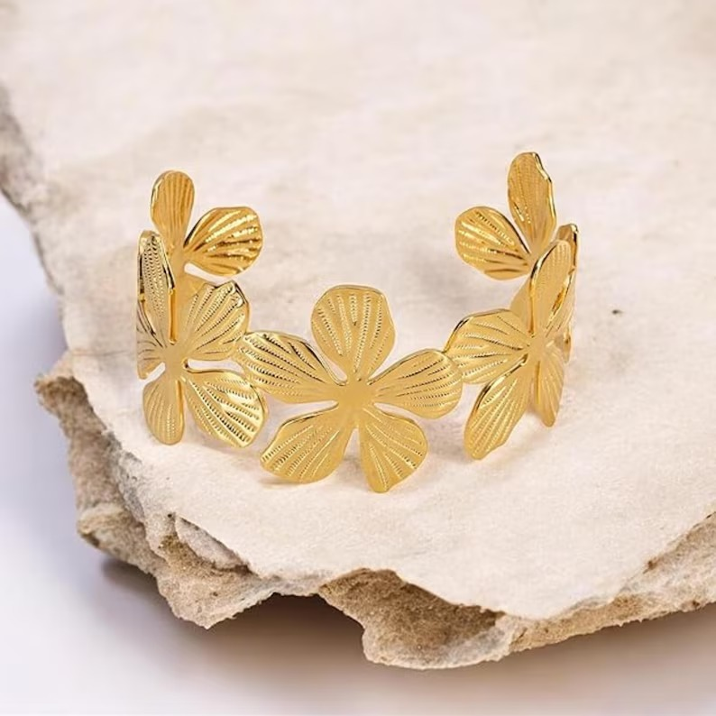 Gold Flower Cuff Bangle – Handmade Brass Open Bracelet