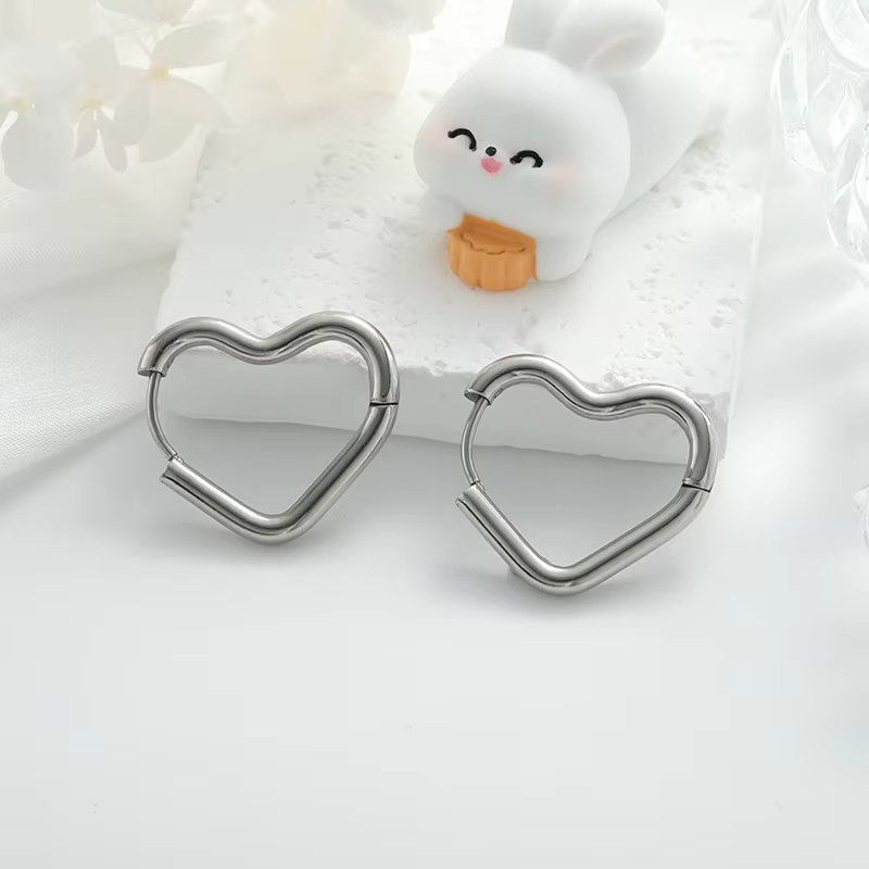 Hollow Heart Hoop Earrings | Stainless Steel 18K Gold Plated