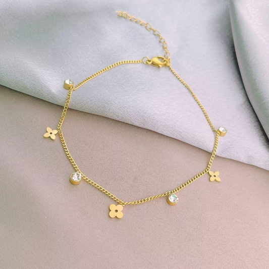 Four Leaf Clover & Crystal Diamond Charm Anklet – 18K Gold Plated Stainless Steel