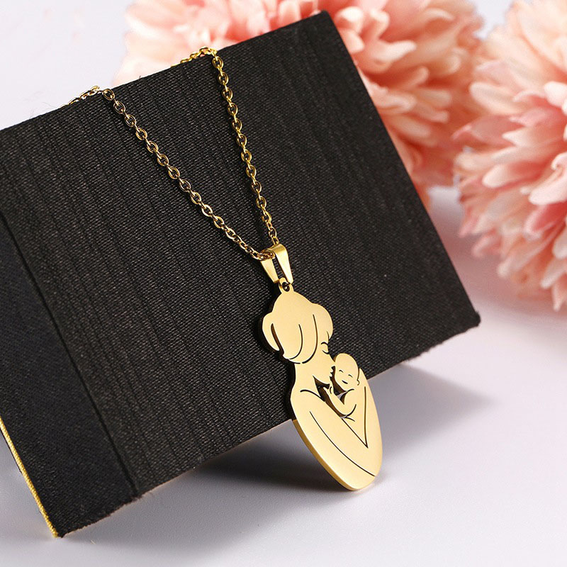 Mom Embrace Pendant Necklace – 18K Gold Plated Stainless Steel