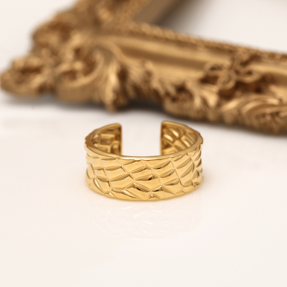 Gold Crocodile Texture Wide Open Ring – 18K Gold Plated Stainless Steel Adjustable Ring
