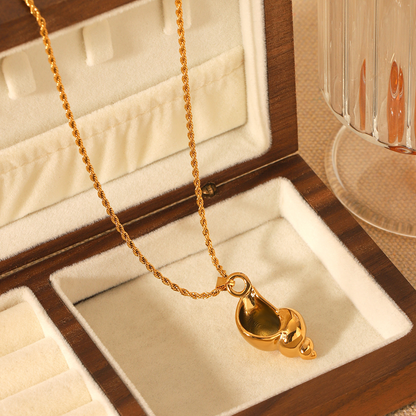Gold Conch Shell Pendant Necklace – 18K Gold Plated Stainless Steel
